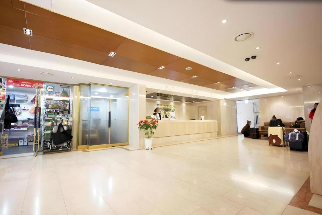 Khách sạn Rex 3*